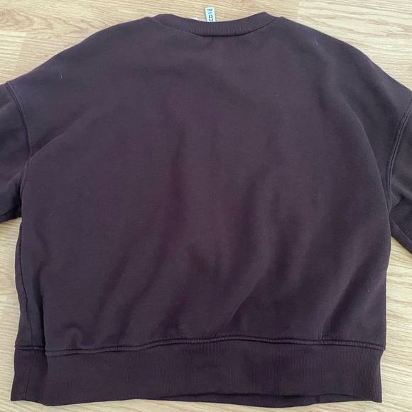 H&M brown crewneck - Picture 2 of 3